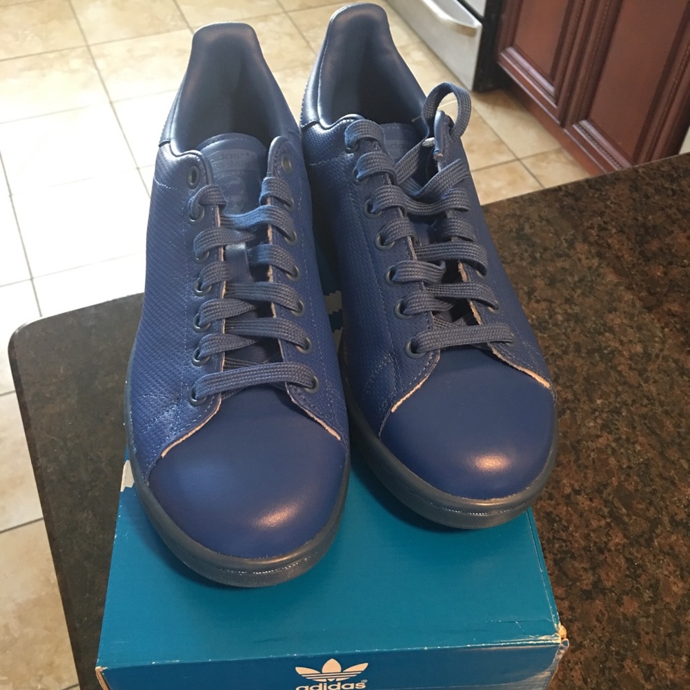 Brand New Mens Stan Smith Sneaker - Picture 1 of 4